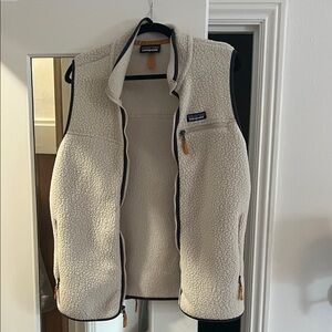 Unisex Patagonia Off-White Fleece Vest